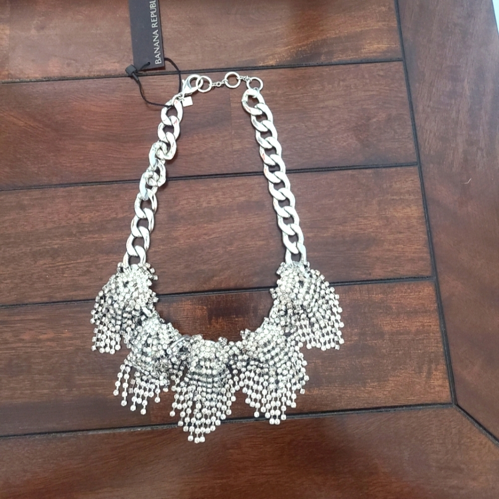 Banana Republic necklace